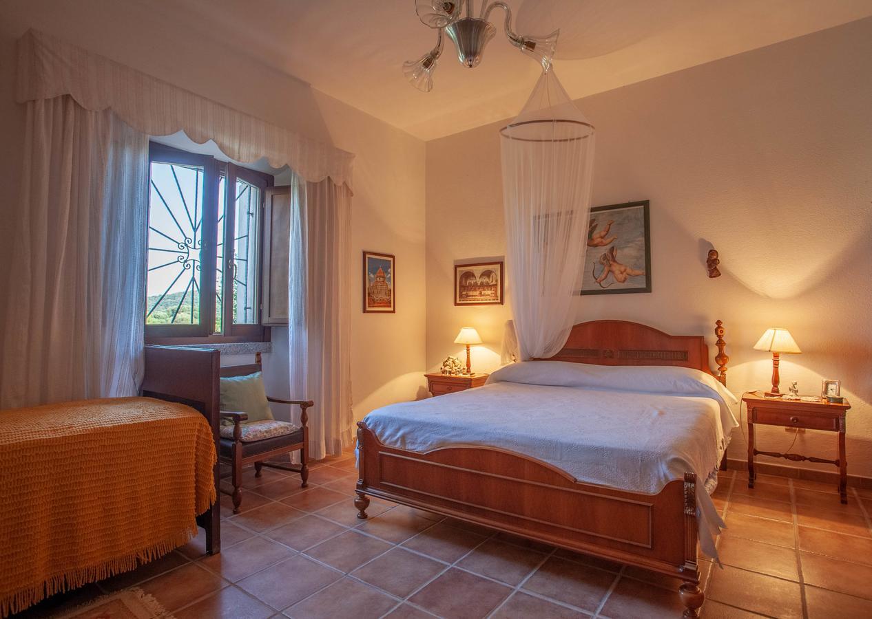 Villa Peditoltu 奧爾比亞 外观 照片